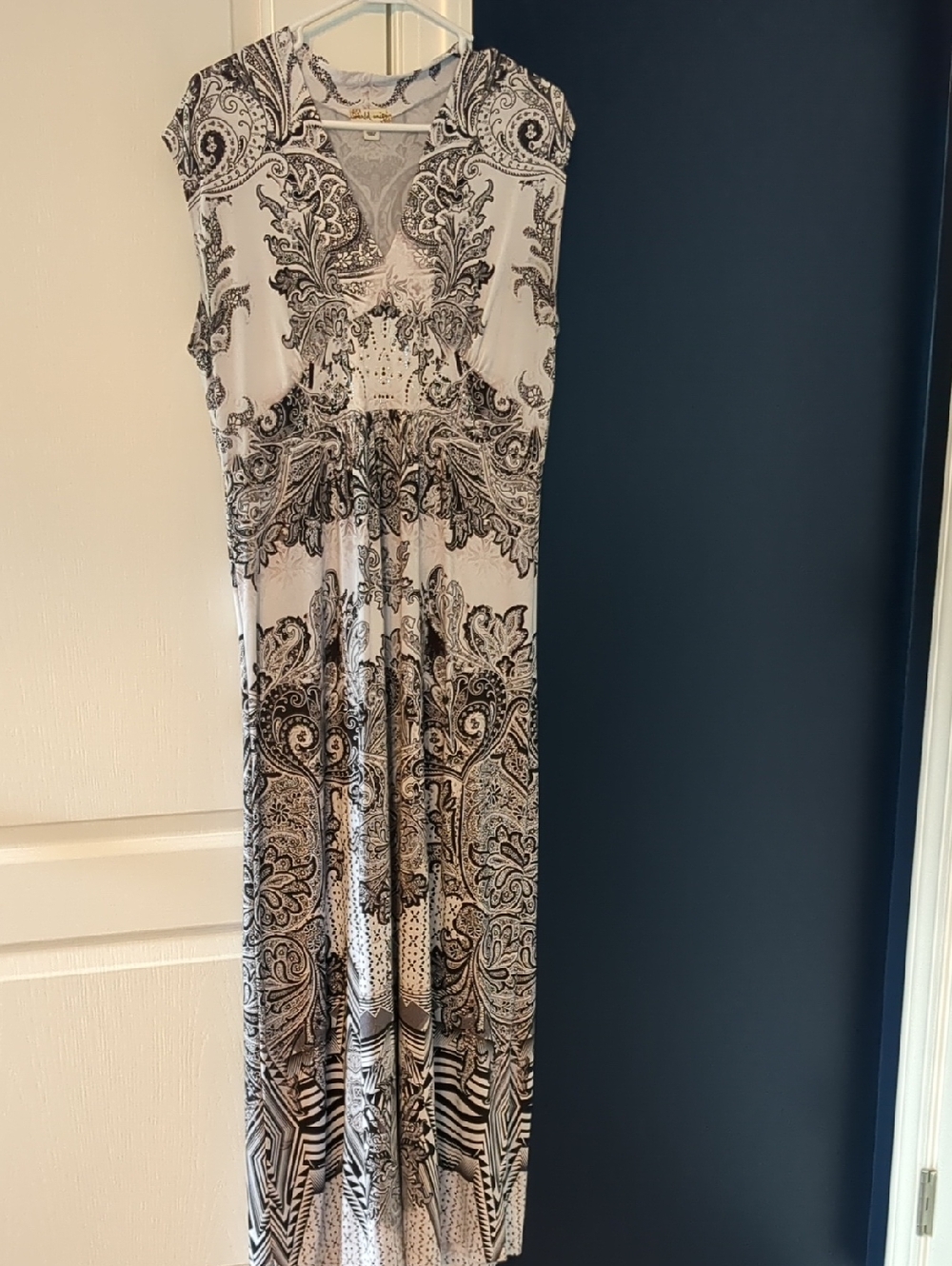 Black & White Paisley Maxi Dress - Sleeveless